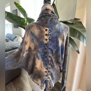 Ariella Women's S-M Blue/Gray/Cream Cowl Neck, Dolman Sleeve, Lace Up Sweater